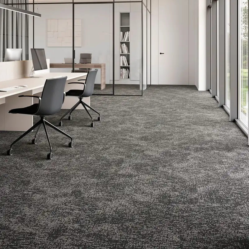 Neutral carpet flooring for a bright and comfortable home office